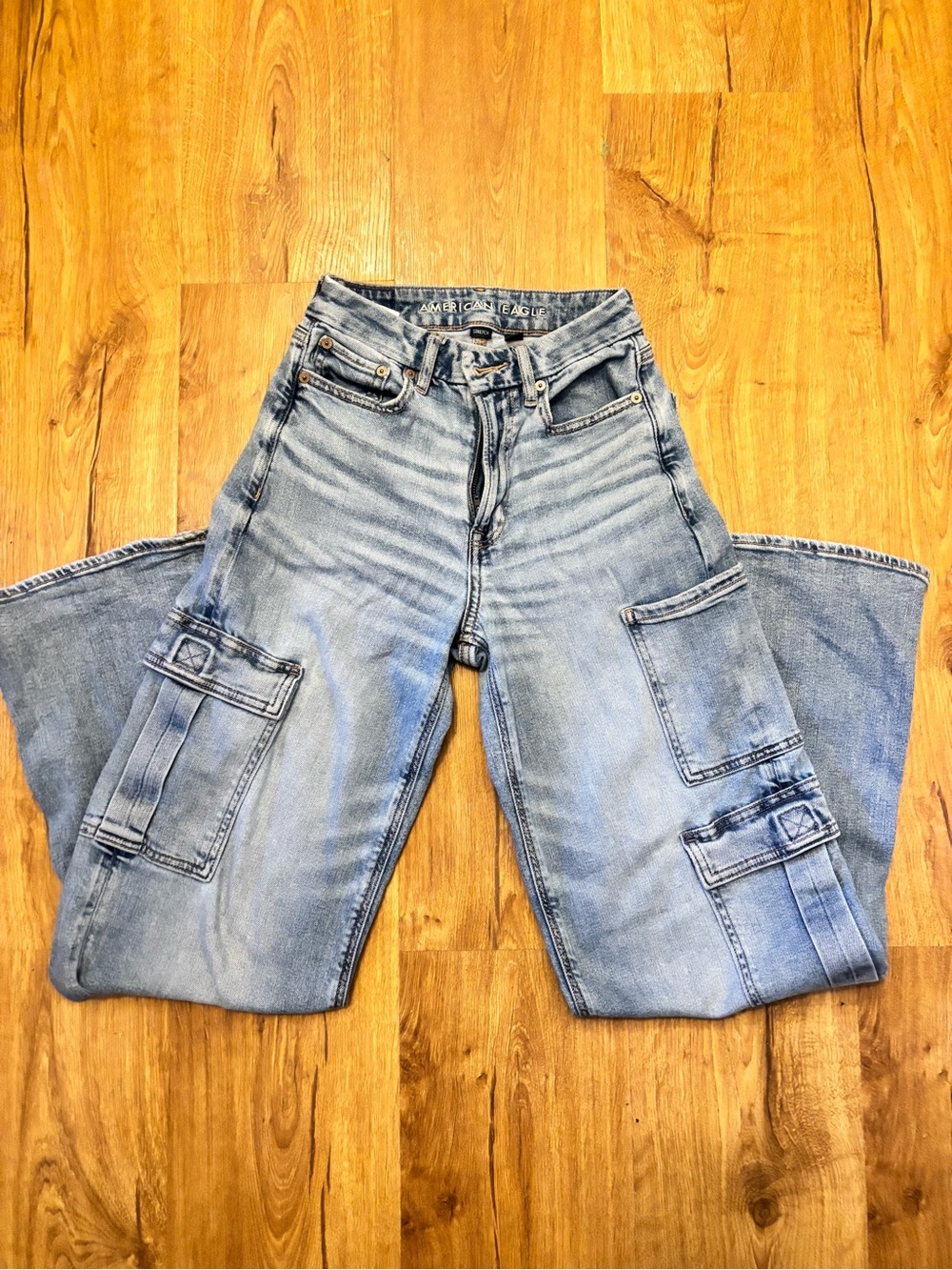 American Eagle Outfitters Light Blue Wide Leg Cargo Jeans for Women